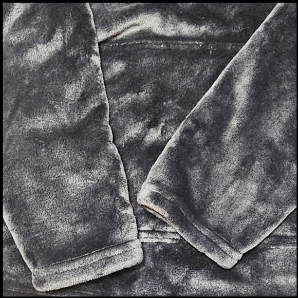 Champion Velour Fuzzy Sweatshirt Pullover Hoodie Size XL - Picture 3 of 10